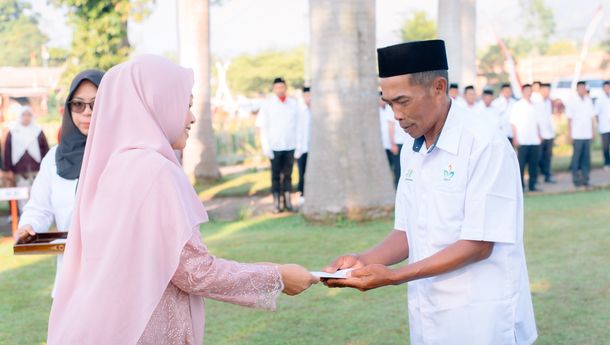 Java Coffee Estate Apresiasi Dua Anak Karyawan Tembus PTN