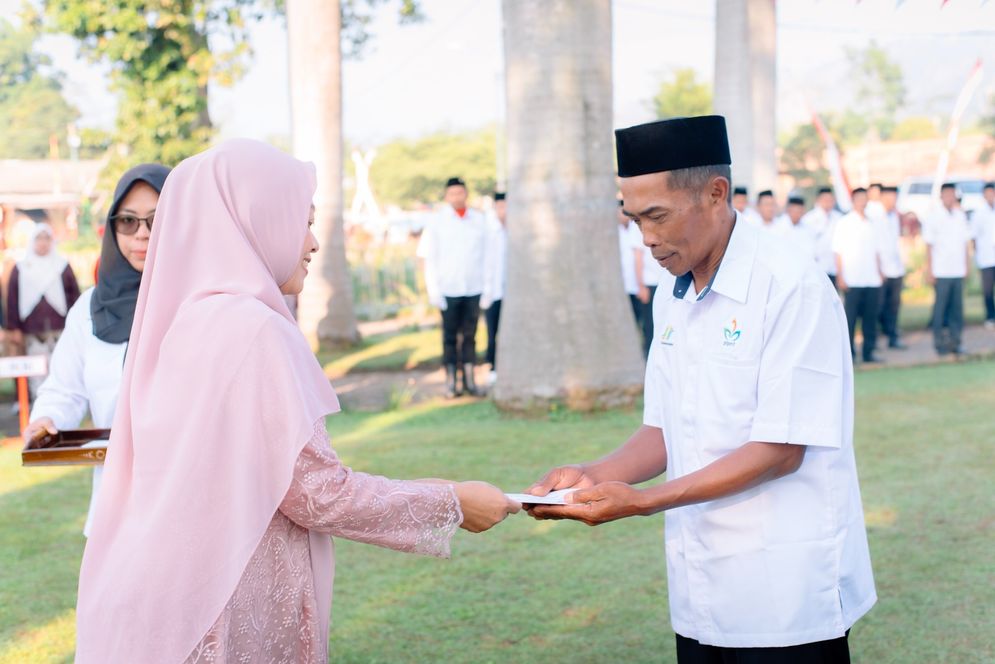Java Coffee Estate Apresiasi Dua Anak Karyawan Tembus PTN.jpeg