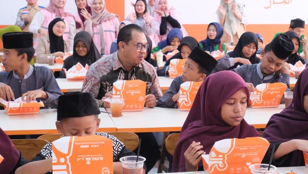 PLN NP UP Bandar Lampung Berbagi Bersama Anak Yatim Piatu