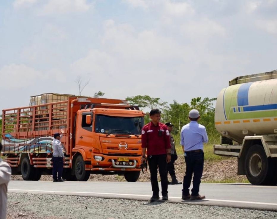 Jalan Pengalih Permanen Simpang Perdau–Tepian Langsat sepanjang 18,6 km di Kutim resmi dibuka. 