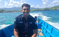 Terjang Ombak, Mantri BRI Layani Perbankan Warga di Kepulauan Maluku Utara