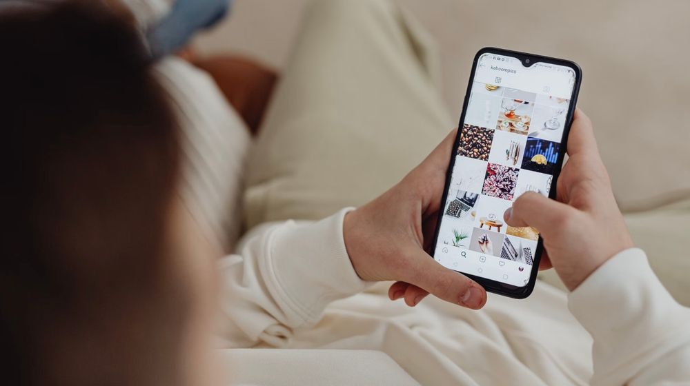 Tak Perlu Hapus Semua, Begini Cara Hapus Satu Foto di Carousel Instagram