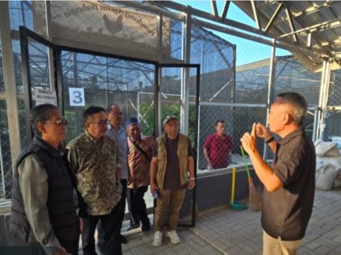 Pak Didik memberikan penjelasan kepada Tim Rektorat Universitas Mulia Balikpapan yang dipimpin Plt Rektor Dr Agung Sakti Pribadi.