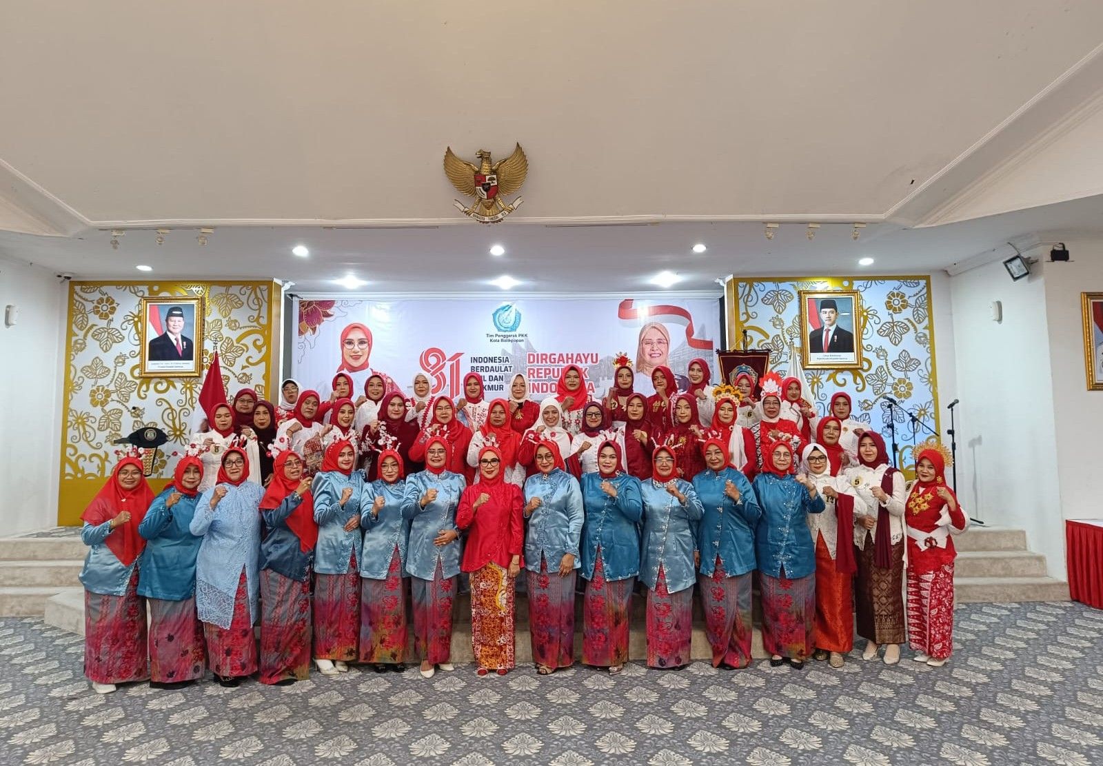 PKK Balikpapan Berkebaya Semarakkan HUT RI