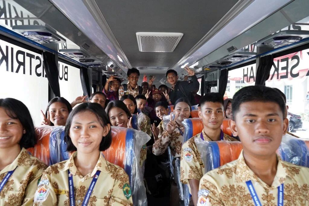 Pemkab Kutim menargetkan 1.000 penerima beasiswa pada 2026 di 18 kecamatan.