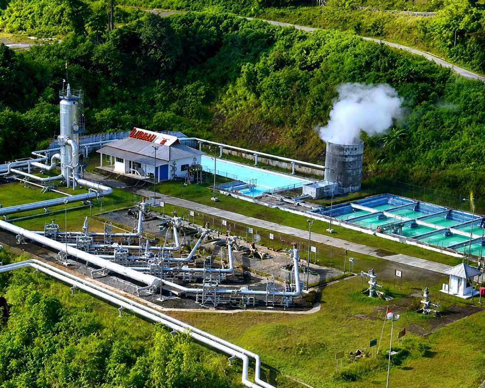 PLTP Ulubelu unit I beroperasi secara komersial sejak tahun 2011. Hingga saat ini, 4 unit PLTP telah beroperasi dengan total kapasitas terpasang sebesar 220 MW. 