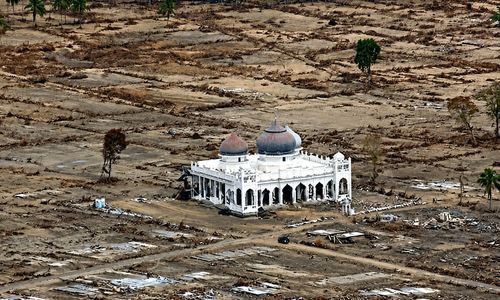 tsunami aceh.jpg