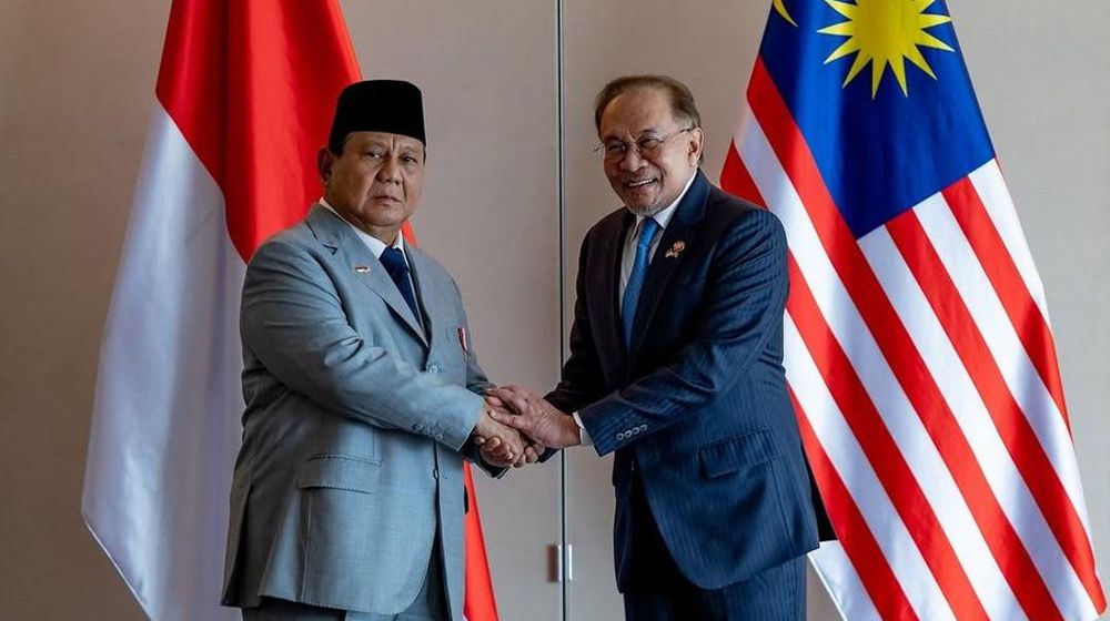 presiden-prabowo-subianto-melakukan-pertemuan-dengan-perdana-menteri-malaysia-anwar-ibrahim_169.jpeg