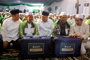 Gojek Maulid Nabi - Panji 1.jpg