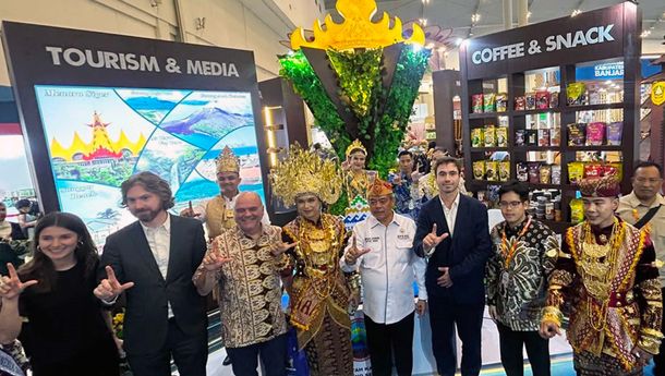 Booth Lampung Selatan Pikat Pengunjung Mancanegara di Apkasi Otonomi Expo 2026