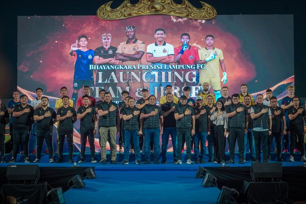 Gubernur Mirza Targetkan Bhayangkara Presisi Lampung FC Tembus 3 Besar.jpeg