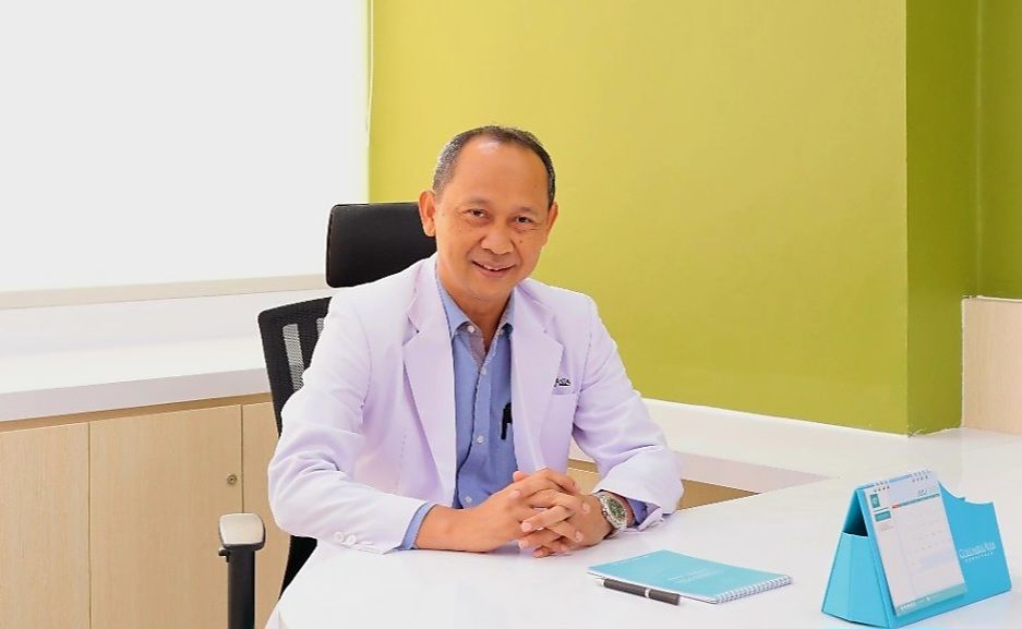 Supiono, Sp.P(K), dokter spesialis paru Columbia Asia Hospital Aksara Medan