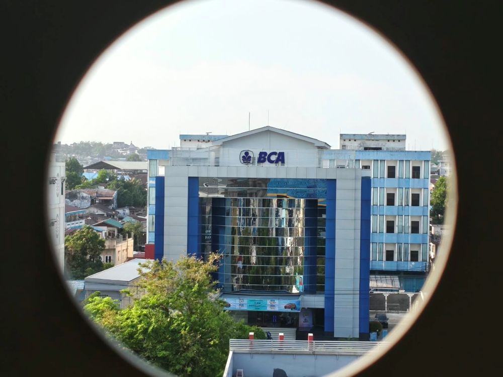 Kantor Cabang Utama BCA di Kota Balikpapan. Laba bersih BCA pada Kuartal I 2026 sentuh Rp29,5 triliun.  