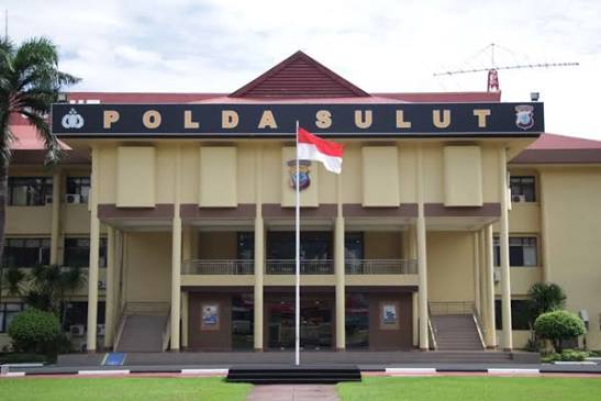 Penyidik Direskrimsus Polda Sulut memeriksa sejumlah pejabat Pemprov Sulut. 