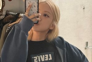 Kalau iPhone yang kamu gunakan sekarang sudah tidak lagi mendapat update keamanan, kamu bisa mempertimbangkan untuk upgrade.
