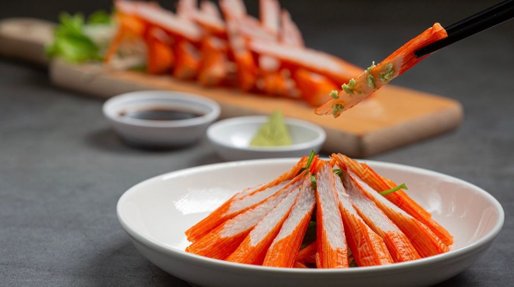 Meski Enak dan Praktis, Ini Bahaya Crab Stick yang Sering Dijual