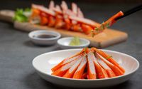 Meski Enak dan Praktis, Ini Bahaya Crab Stick yang Sering Dijual