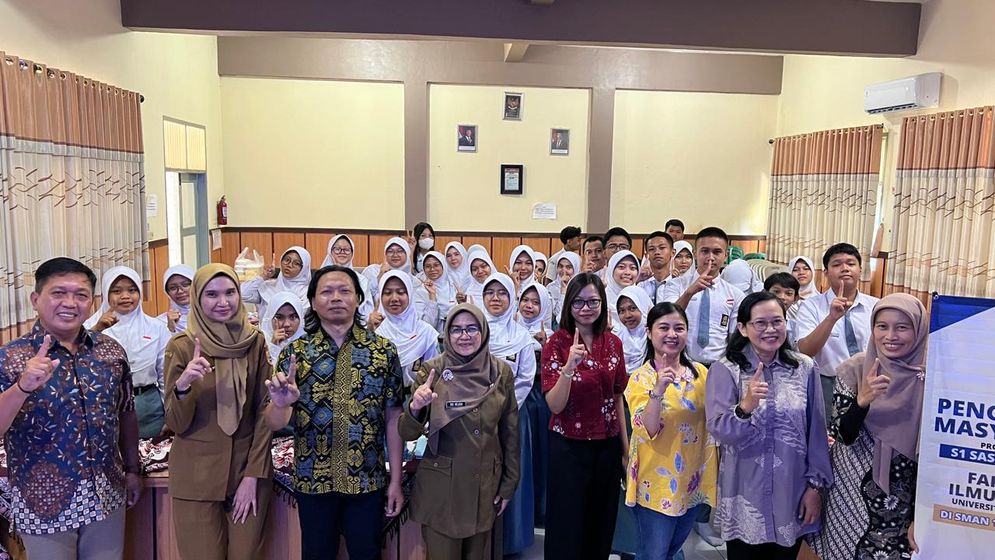 28 inggris.jpeg
