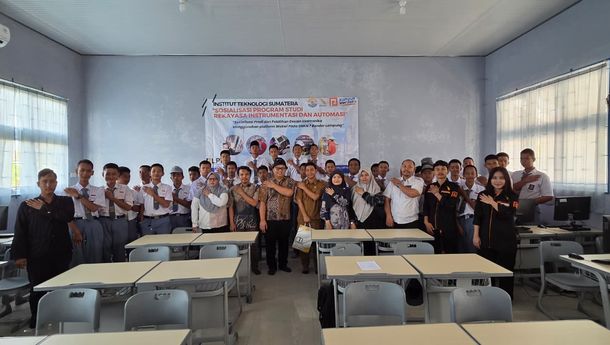 Dosen Itera Latih Siswa SMK 7 Bandar Lampung Rancang Elektronika via Wokwi