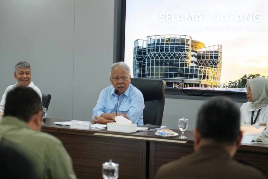 Kepala Otorita IKN Basui Hadimoeljono menyampaikan rencana penertiban hunian di kawasan Bukit Tengkorak.  