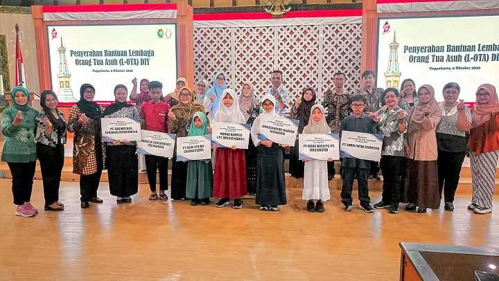 130 Pelajar Gunungkidul Terima Bantuan Pendidikan dari L-OTA DIY