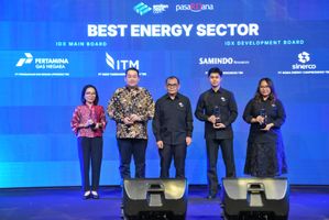 PGN meraih penghargaan Best Energy Sector – IDX Main Board dalam ajang EmitenNews Capital Market Excellence Awards 2026