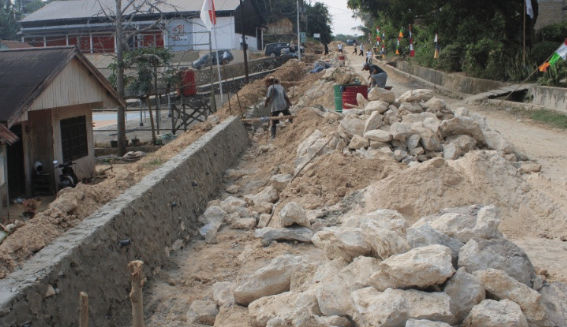 Salah satu pembangunan berada di Desa Rintik, Kecamatan Babulu
