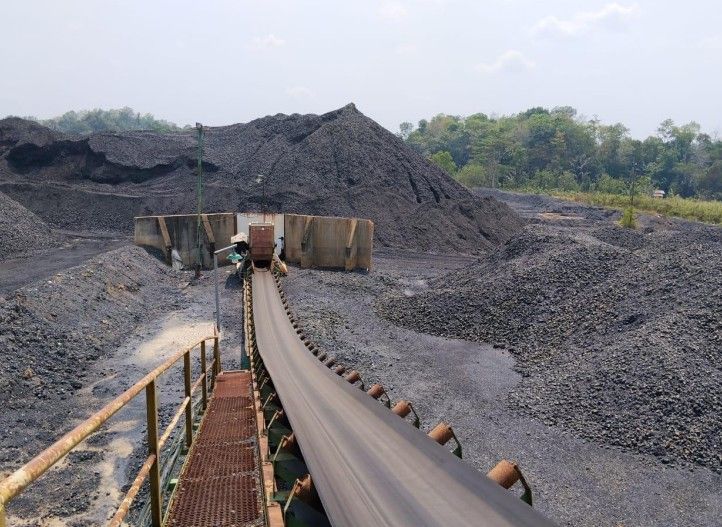 Tambang batu bara PT Sumber Bara Abadi (SBA) di Desa Manunggal Daya Kabupaten Kutai Kartanegara yang diakuisisi oleh BIKE.