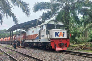 KAI Logistik Catat Volume Pra-Purna Angkutan CPO Sekitar 62 Ribu Ton, Perkuat Integrasi Rantai Pasok Komoditas Strategis.jpg