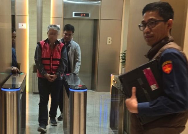 Kejaksaan Agung menetapkan Direktur merangkap Corporate Secretary PT TPL berinisial AL sebagai tersangka dugaan korupsi transfer pricing periode 2008-2025