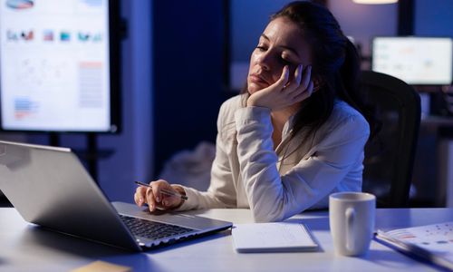 Terlihat Produktif, Ini 5 Dampak Negatif Hustle Culture yang Harus Kamu Waspadai