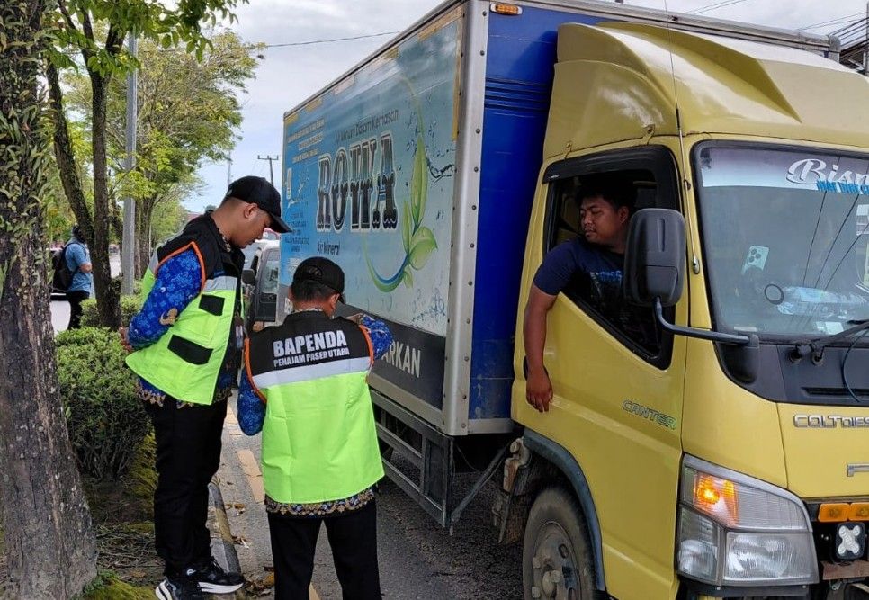 Kejar Target Rp15,1 Miliar, Bapenda PPU Garap Pajak Kendaraan ASN Hingga Gelar Razia