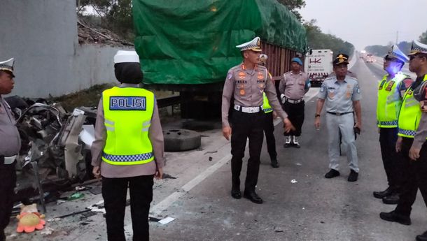 Jasa Raharja Gerak Cepat Tangani Korban Kecelakaan Tol Terpeka