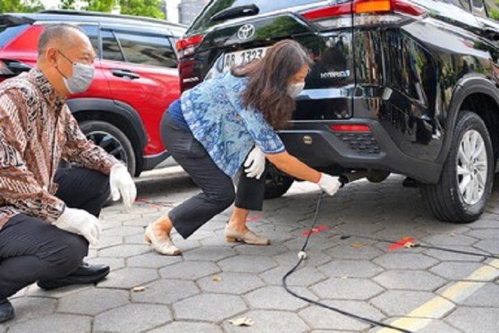 UKDW dan DLH Kota Yogyakarta Gelar Uji Emisi Kendaraan 