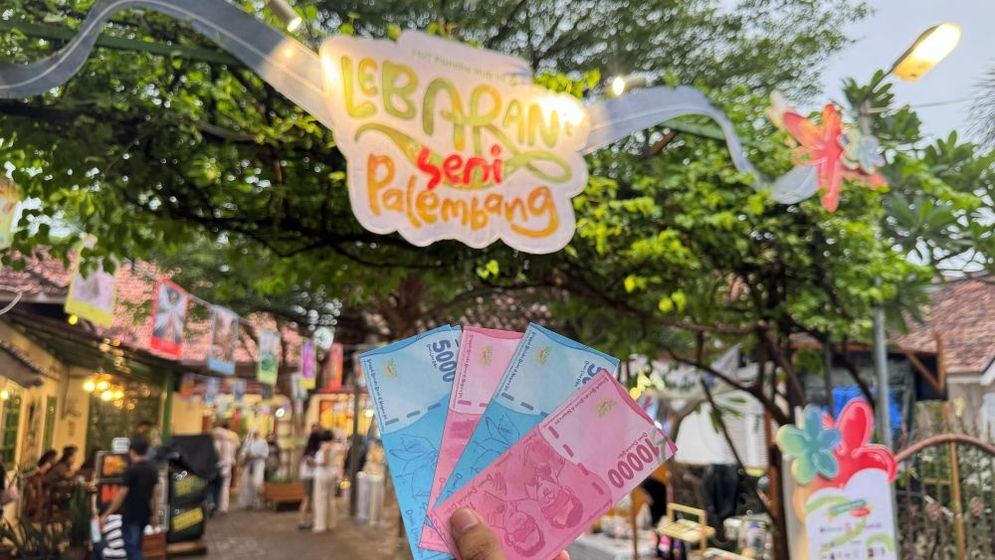Suasana lebaran seni Palembang menjelang senja